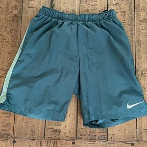 Mens Nike Dri-Fit Shorts - size medium - like new condition